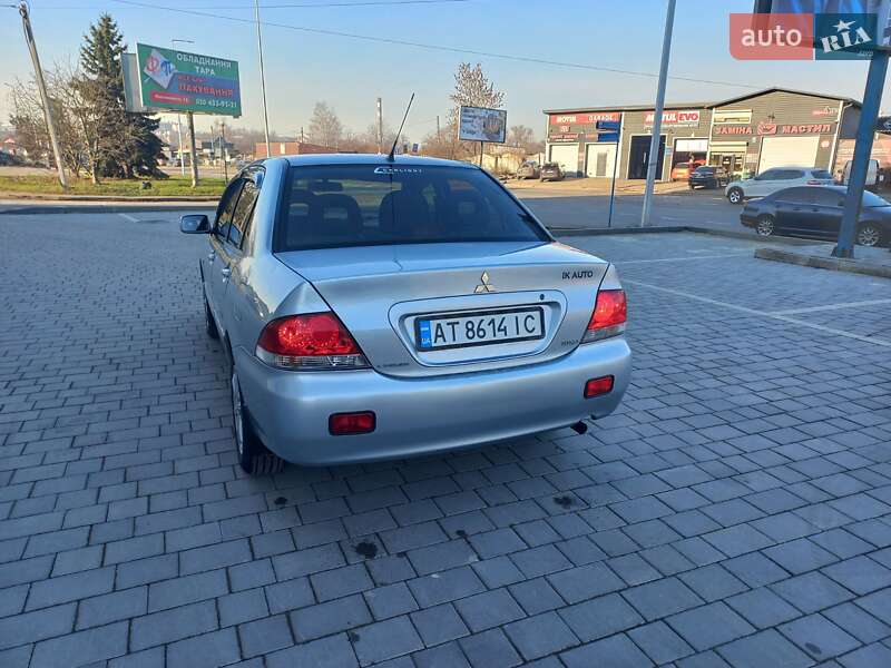 Седан Mitsubishi Lancer 2009 в Ивано-Франковске