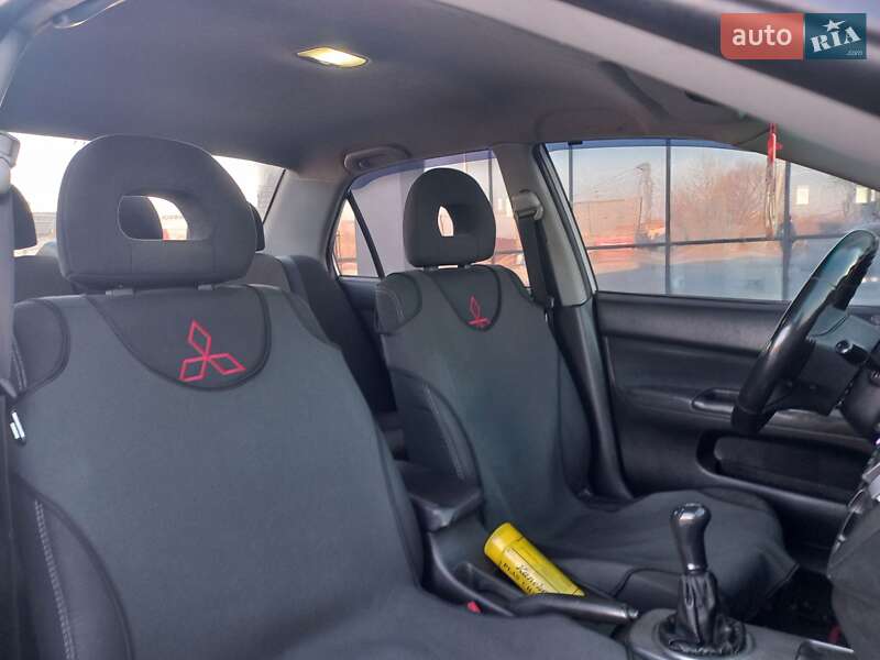 Седан Mitsubishi Lancer 2009 в Ивано-Франковске