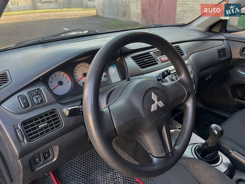 Седан Mitsubishi Lancer 2007 в Бродах фото 18 Седан Mitsubishi Lancer 2007 в Бродах