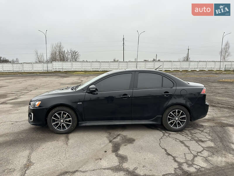 Седан Mitsubishi Lancer 2017 в Києві фото 3 Седан Mitsubishi Lancer 2017 в Києві
