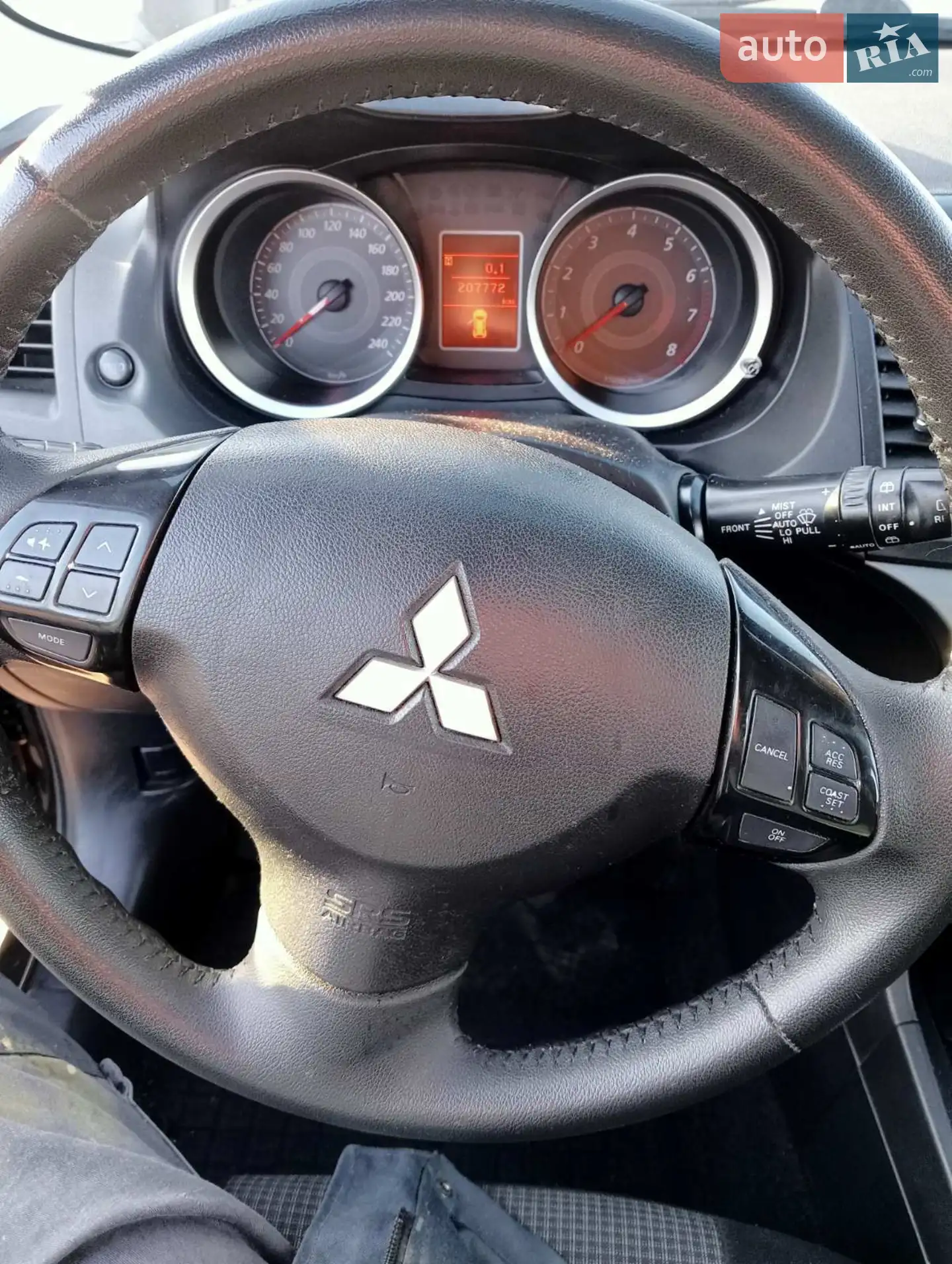 2010 Mitsubishi Lancer - мініатюра 7