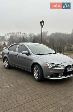 Седан Mitsubishi Lancer 2015 в Сумах