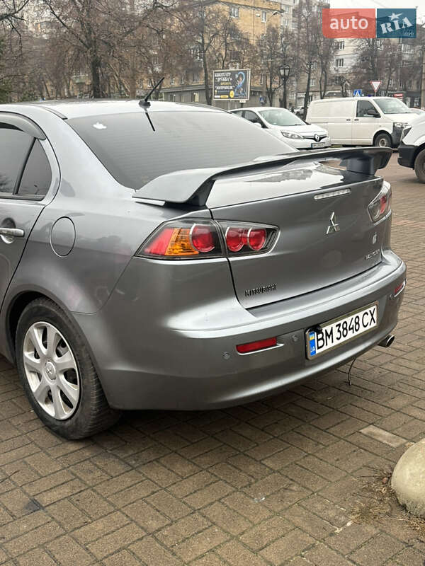 Седан Mitsubishi Lancer 2015 в Сумах