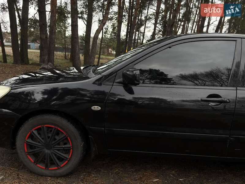 Седан Mitsubishi Lancer 2006 в Макарові