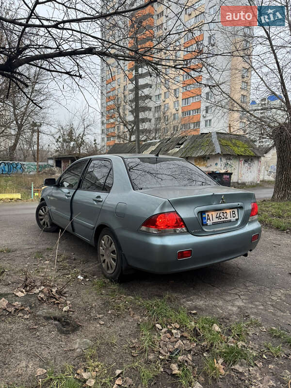 Седан Mitsubishi Lancer 2006 в Киеве