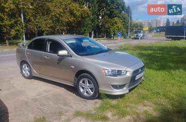 Седан Mitsubishi Lancer 2009 в Киеве