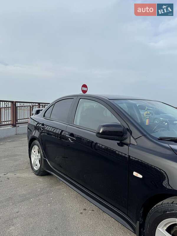 Седан Mitsubishi Lancer 2008 в Ізмаїлі