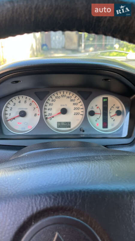 Седан Mitsubishi Lancer 2006 в Кам'янському