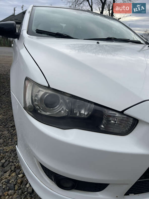 Седан Mitsubishi Lancer 2008 в Ужгороді