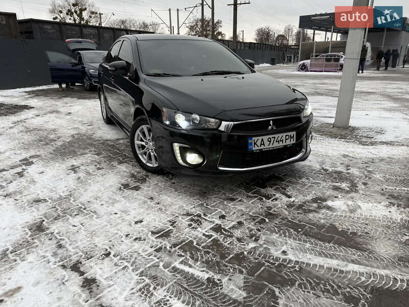 Mitsubishi Lancer 2016