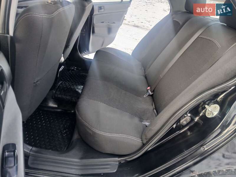 Седан Mitsubishi Lancer 2005 в Герце