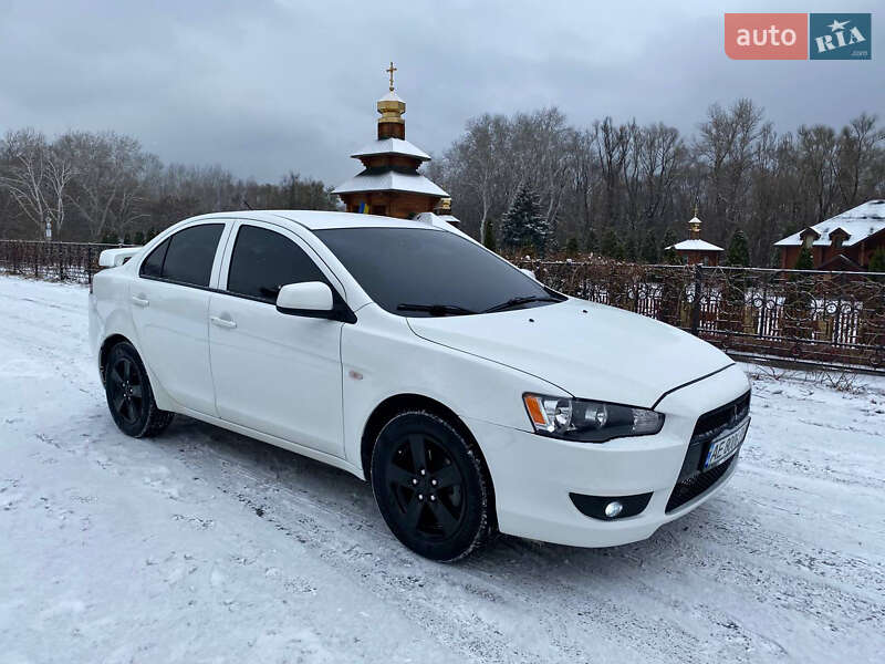 Седан Mitsubishi Lancer 2011 в Днепре