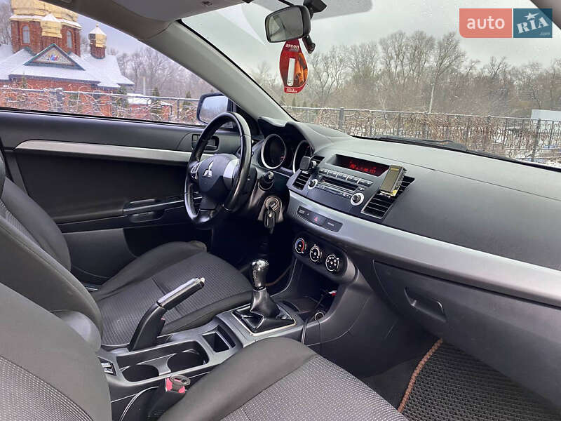 Седан Mitsubishi Lancer 2011 в Днепре
