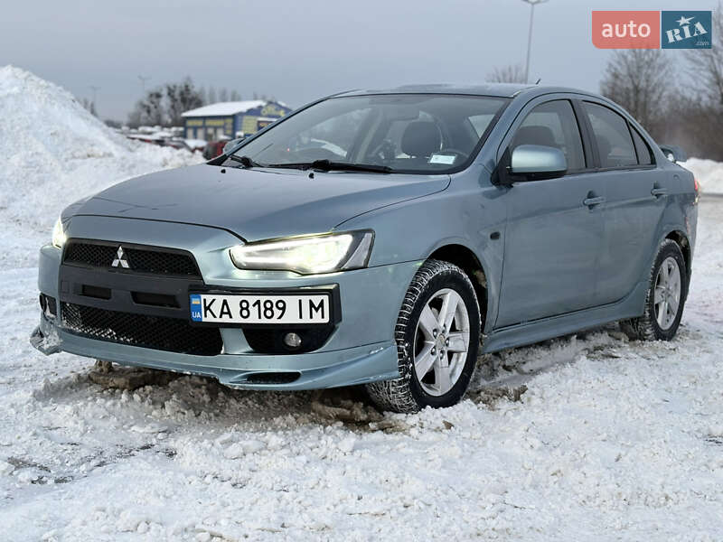 Седан Mitsubishi Lancer 2008 в Львове