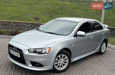 Седан Mitsubishi Lancer 2013 в Днепре