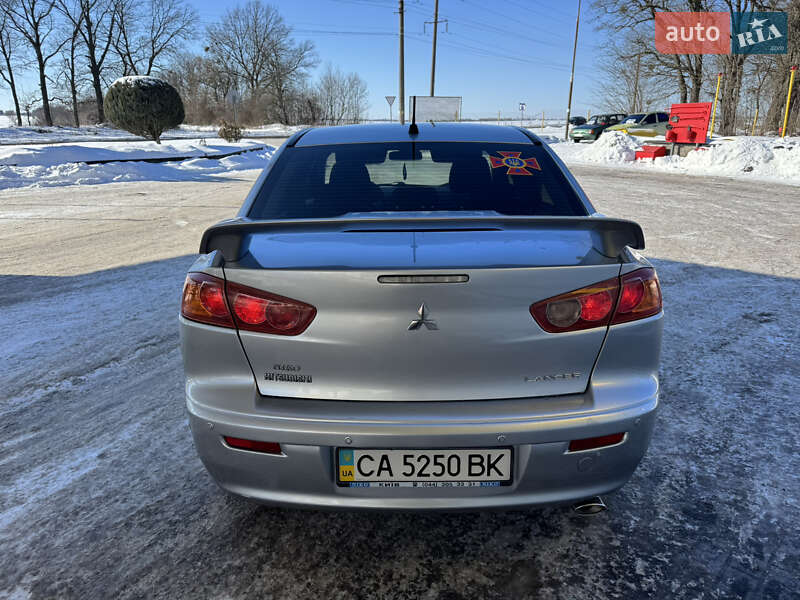 Седан Mitsubishi Lancer 2008 в Смеле