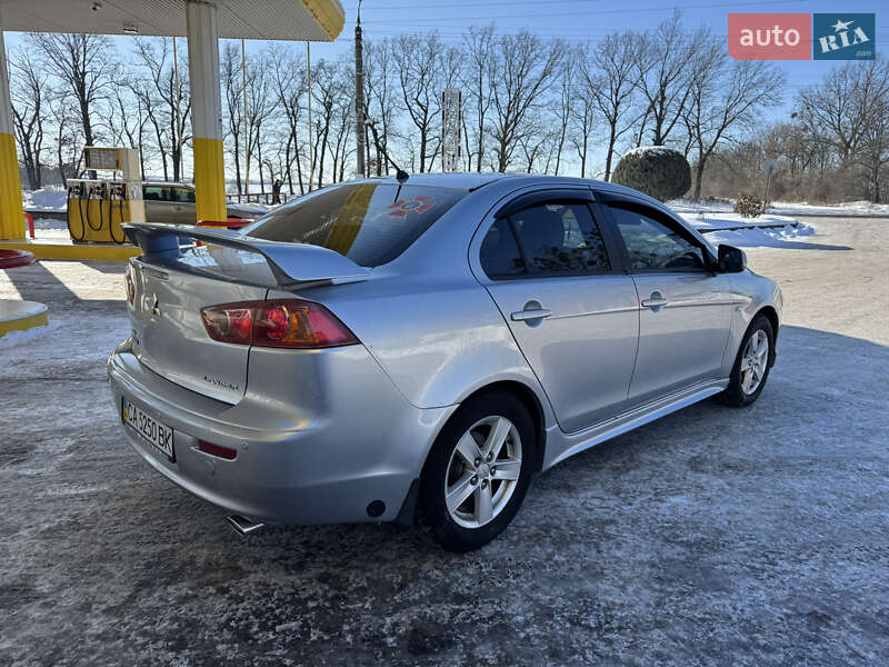 Седан Mitsubishi Lancer 2008 в Смеле