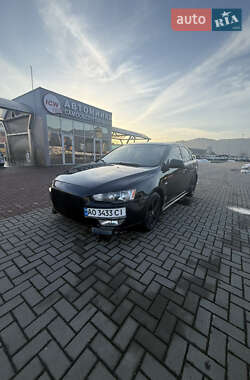 Седан Mitsubishi Lancer 2009 в Хусте