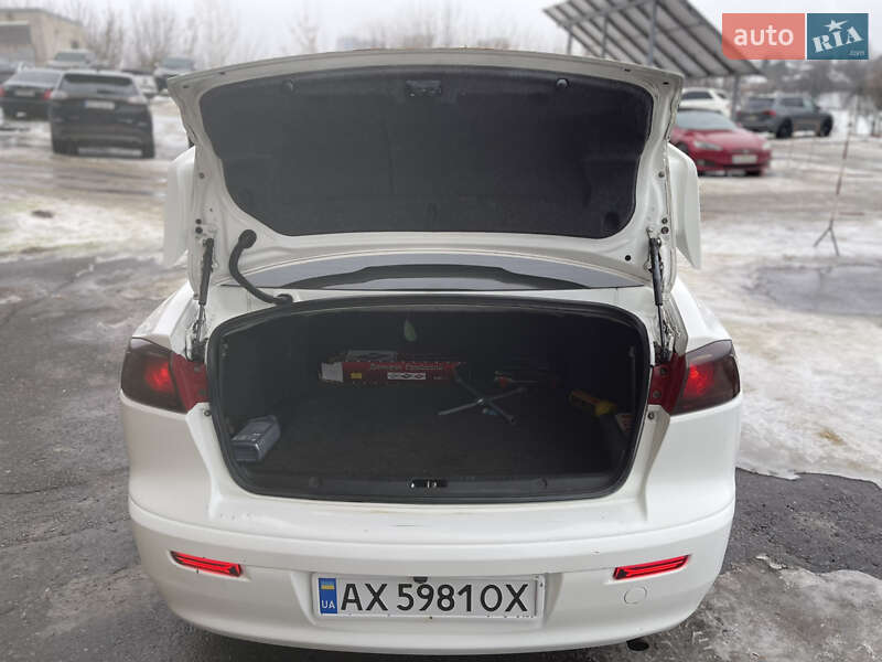 Седан Mitsubishi Lancer 2007 в Харькове