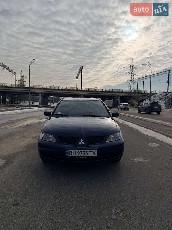 Седан Mitsubishi Lancer 2006 в Одессе