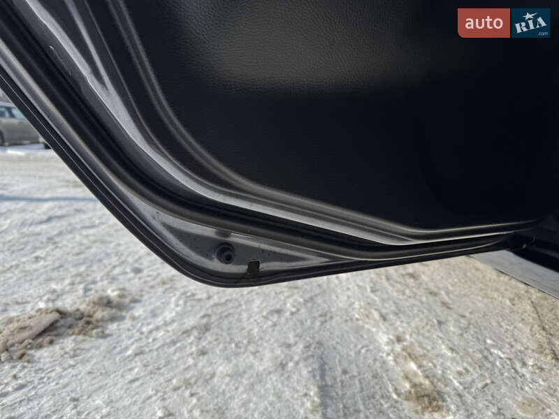 Седан Mitsubishi Lancer 2009 в Киеве фото 12 Седан Mitsubishi Lancer 2009 в Киеве