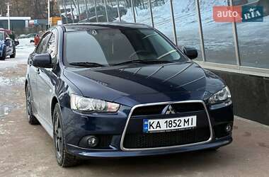 Хэтчбек Mitsubishi Lancer 2014 в Киеве