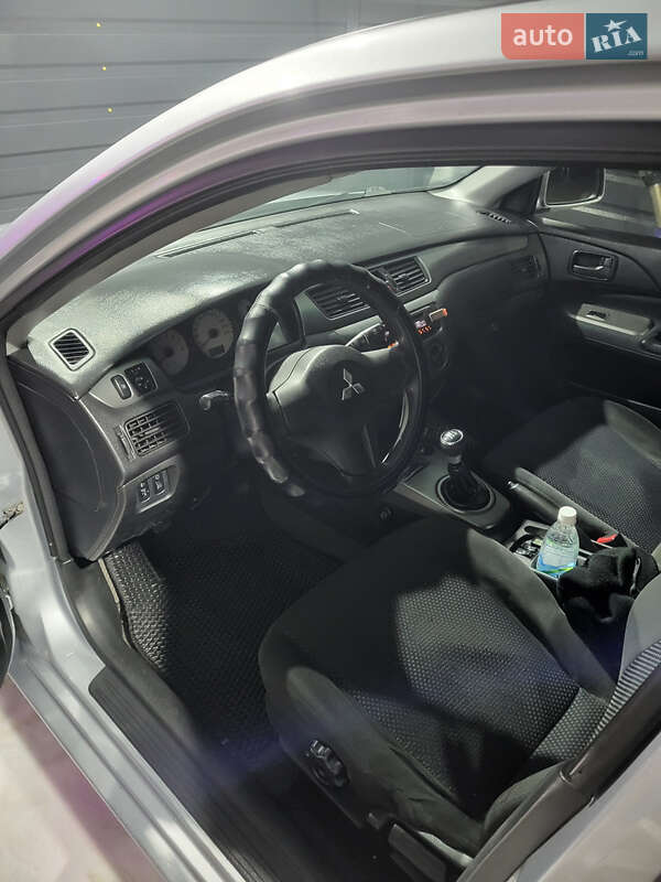 Седан Mitsubishi Lancer 2007 в Люботине