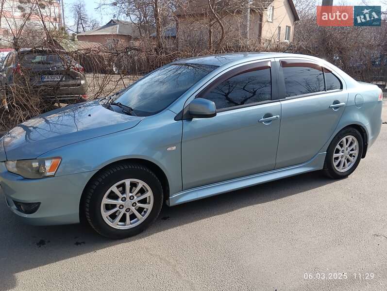 Mitsubishi Lancer 2011