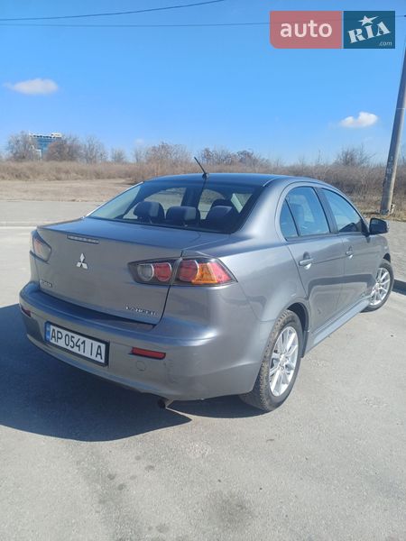 Седан Mitsubishi Lancer 2016 в Запорожье