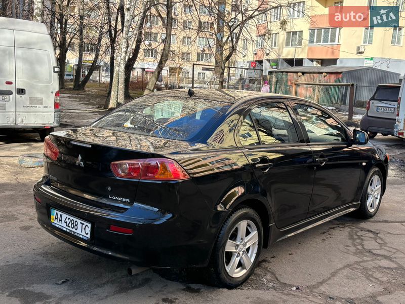 Седан Mitsubishi Lancer 2007 в Киеве