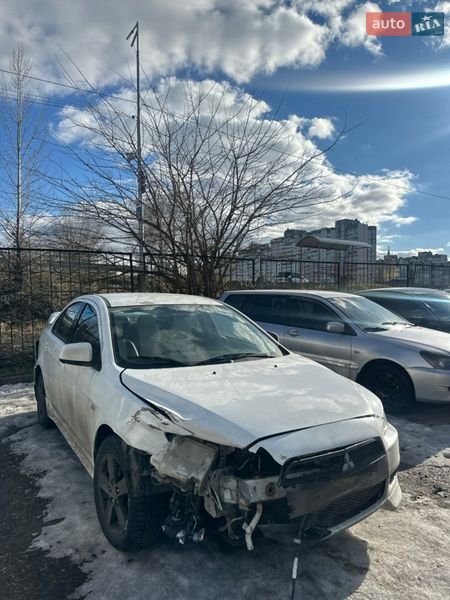 Седан Mitsubishi Lancer 2008 в Киеве