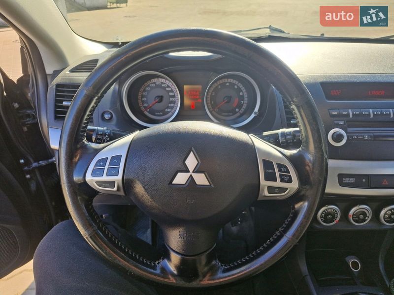 Хэтчбек Mitsubishi Lancer 2009 в Львове