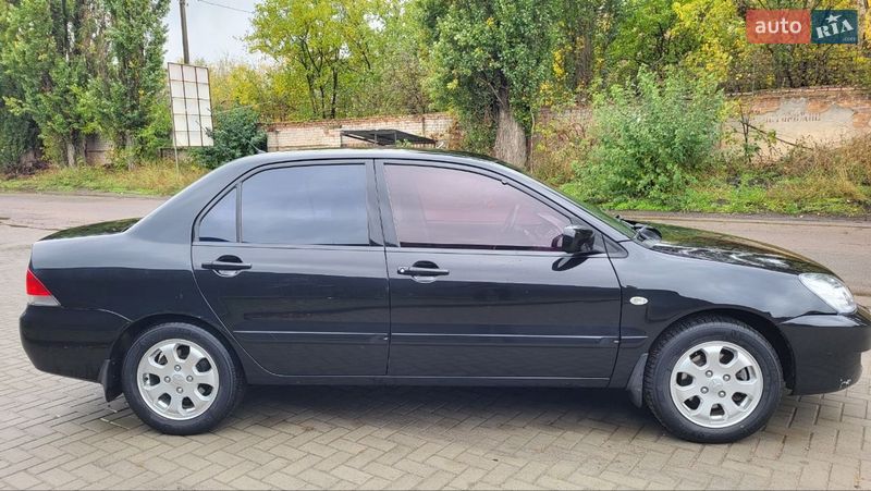 Седан Mitsubishi Lancer 2009 в Черкассах