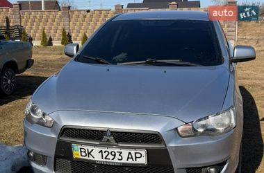 Седан Mitsubishi Lancer 2008 в Сарнах