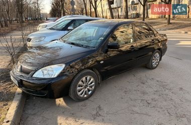 Седан Mitsubishi Lancer 2007 в Черновцах