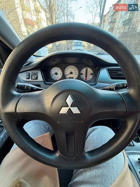 Седан Mitsubishi Lancer 2007 в Киеве