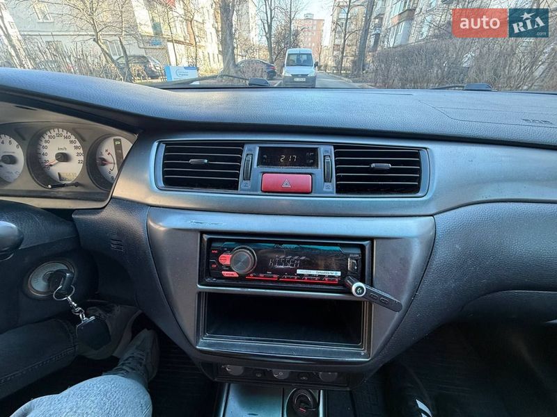 Седан Mitsubishi Lancer 2007 в Киеве