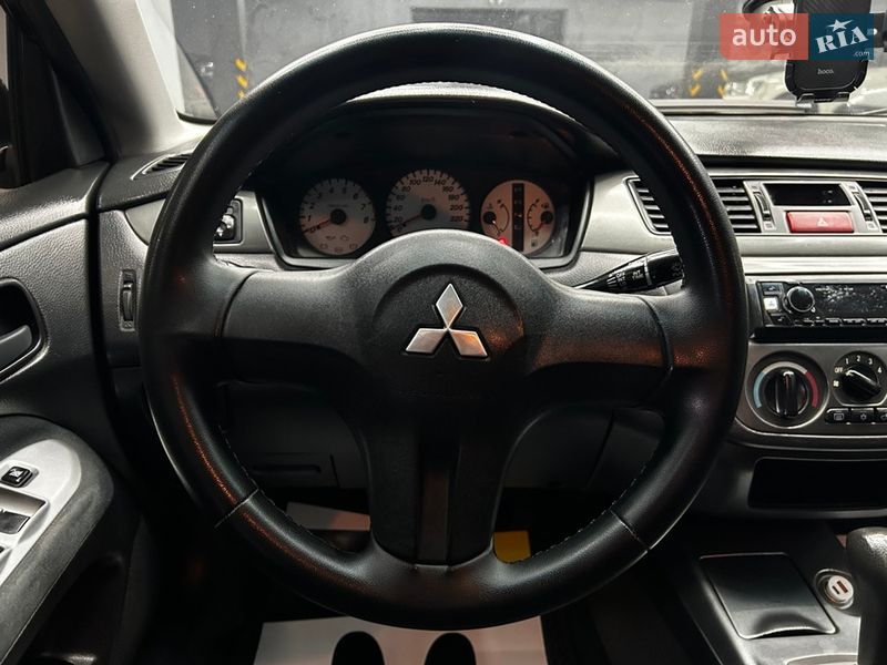 Седан Mitsubishi Lancer 2008 в Черновцах