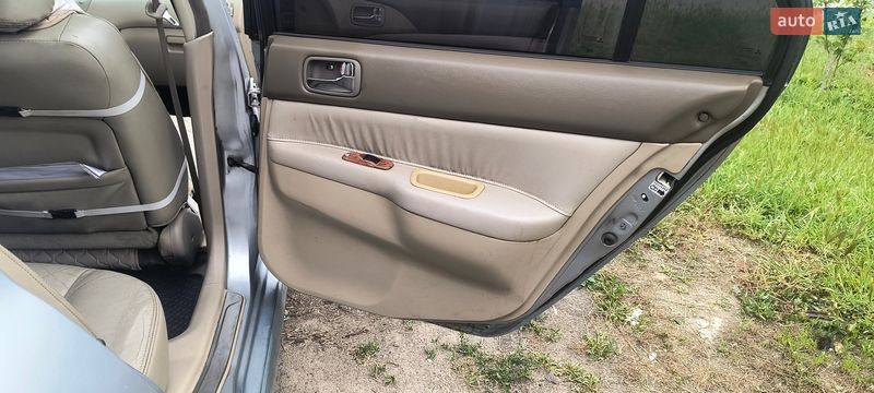 Седан Mitsubishi Lancer 2004 в Запорожье