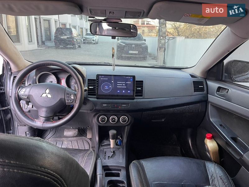 Седан Mitsubishi Lancer 2007 в Черновцах