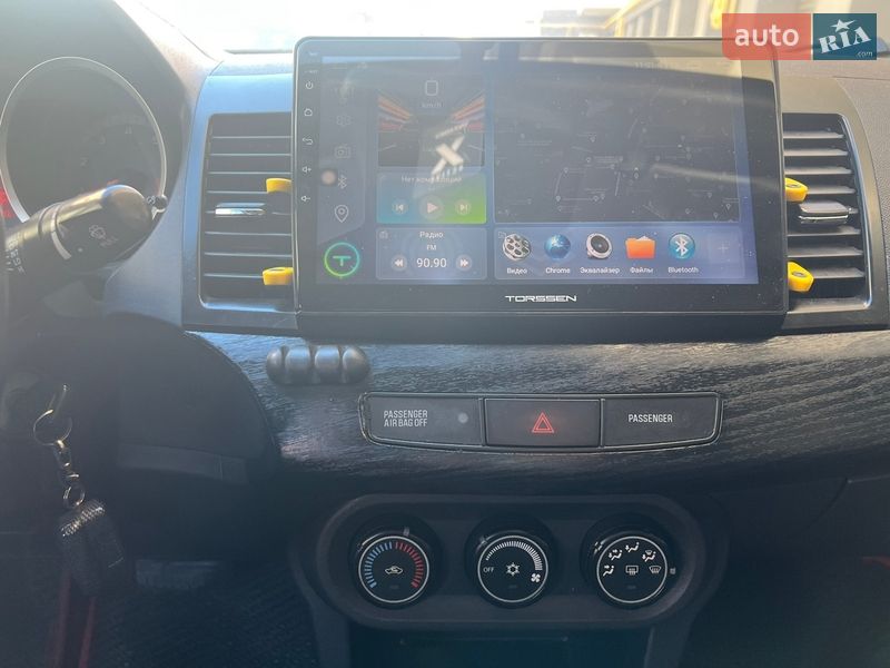 Седан Mitsubishi Lancer 2009 в Виннице