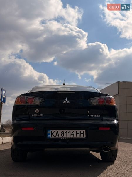 Седан Mitsubishi Lancer 2015 в Фастове