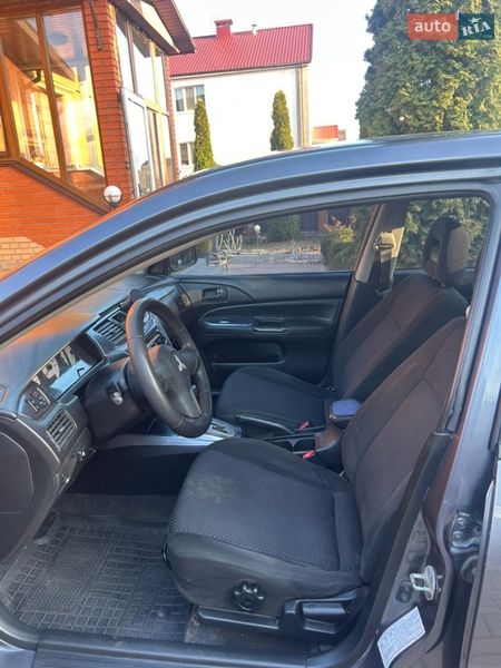 Седан Mitsubishi Lancer 2008 в Киеве