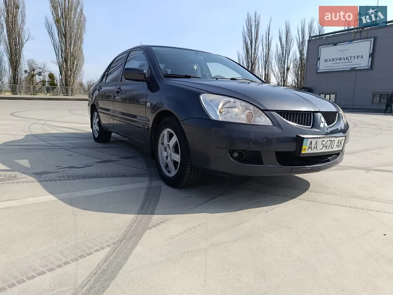 Mitsubishi Lancer
