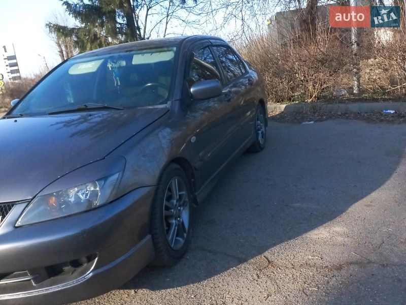 Седан Mitsubishi Lancer 2007 в Черновцах