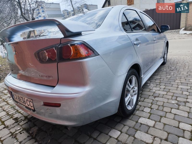 Седан Mitsubishi Lancer 2014 в Чернигове