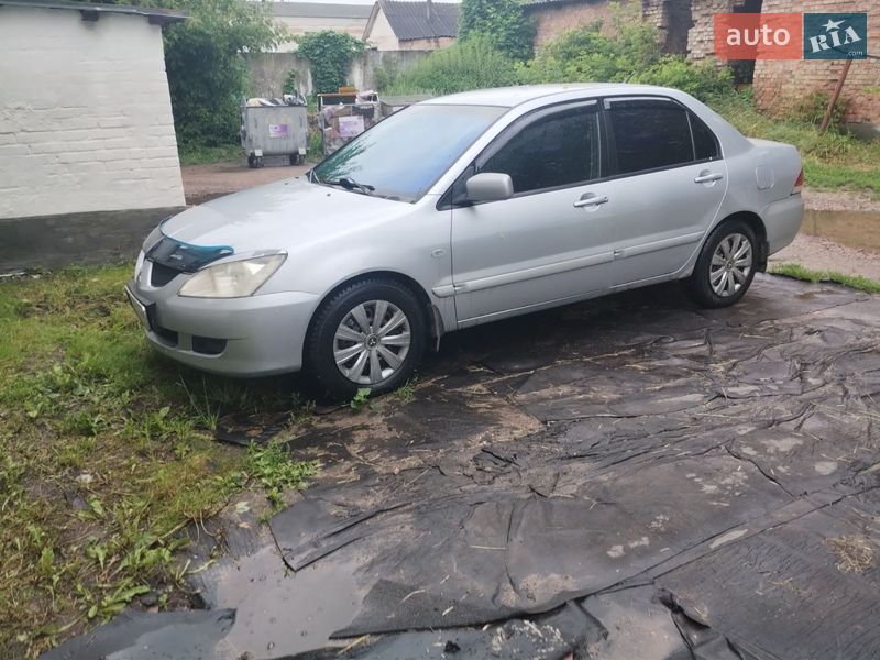 Седан Mitsubishi Lancer 2005 в Киеве