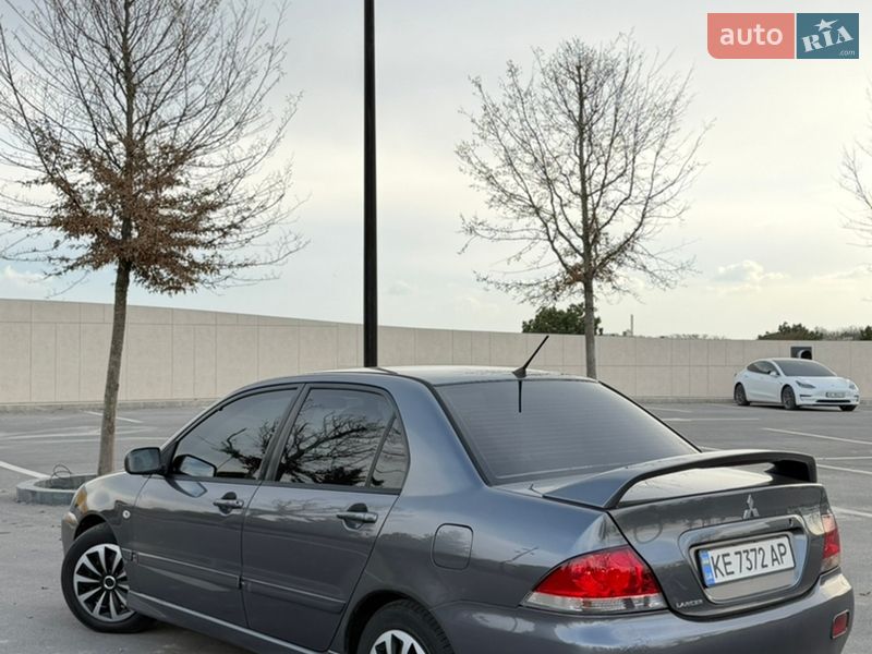 Седан Mitsubishi Lancer 2007 в Днепре