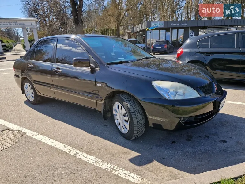 Mitsubishi Lancer
