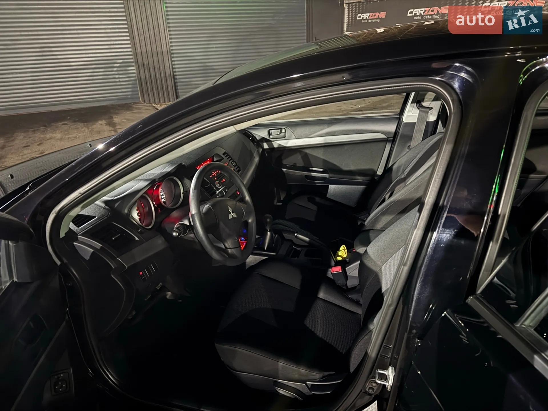 2010 Mitsubishi Lancer - мініатюра 37